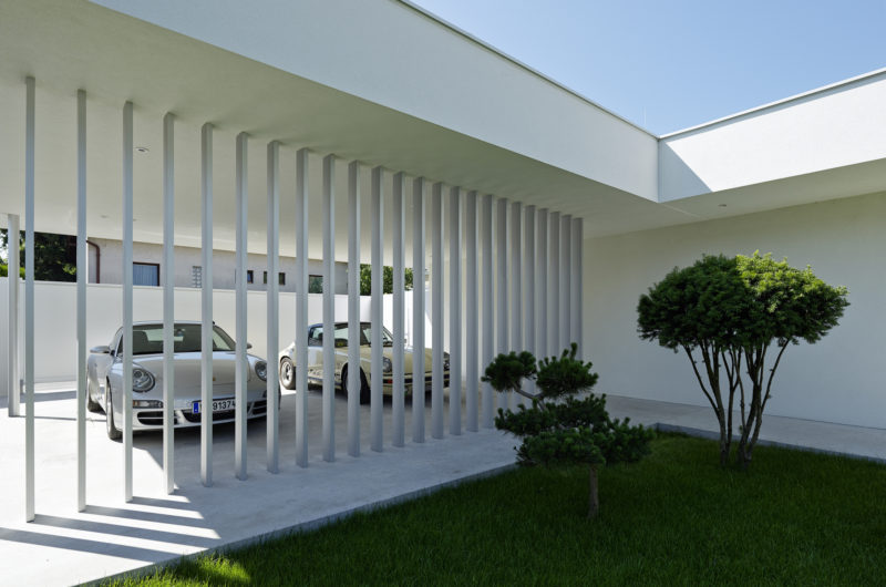 Chic House A&B by Smertnik Kraut Architekten chic house ab by smertnik kraut architekten 1f29f3d