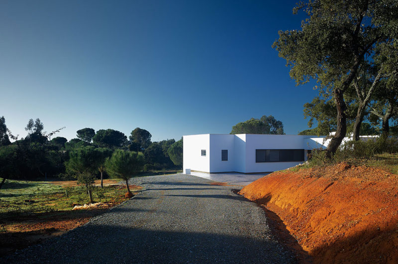 Classic Vivienda de Invierno entre los Pinos by José Manuel Peinado classic vivienda de invierno entre los pinos by jos manuel peinado 60c3389