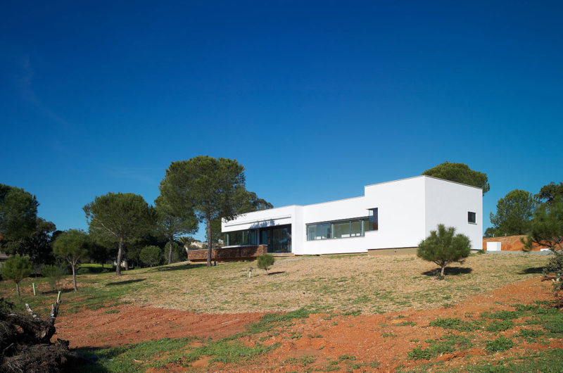 Classic Vivienda de Invierno entre los Pinos by José Manuel Peinado classic vivienda de invierno entre los pinos by jos manuel peinado 85ca181