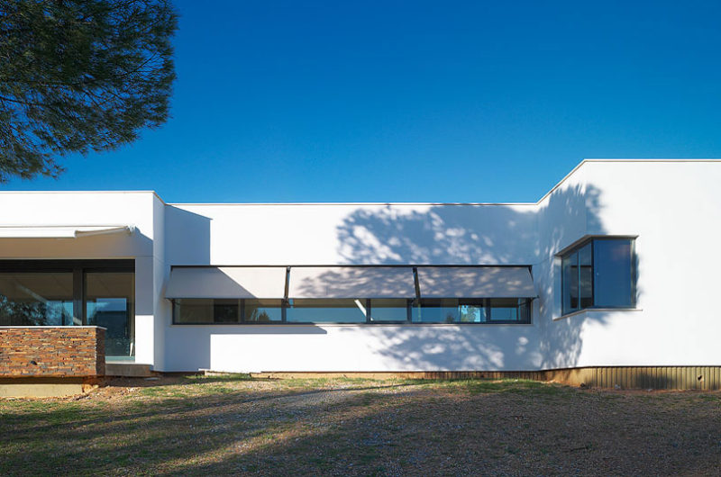 Classic Vivienda de Invierno entre los Pinos by José Manuel Peinado classic vivienda de invierno entre los pinos by jos manuel peinado b14a96d