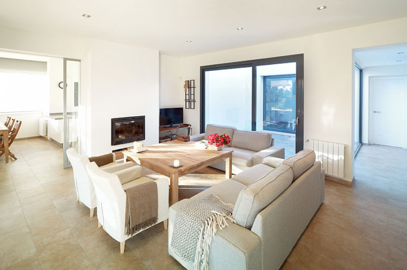 Classic Vivienda de Invierno entre los Pinos by José Manuel Peinado classic vivienda de invierno entre los pinos by jos manuel peinado e4233bb