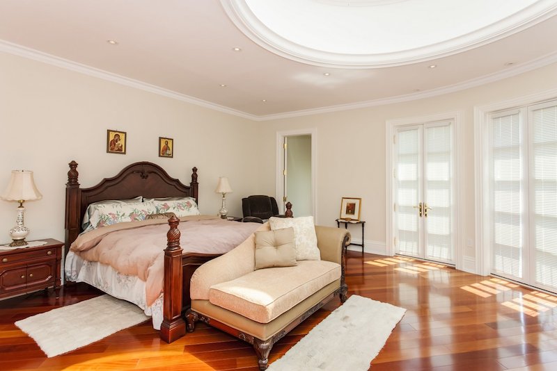 Classy And Luxurious Gated Mississauga Palace In Ontario classy and luxurious gated mississauga palace in ontario 4c61cd6