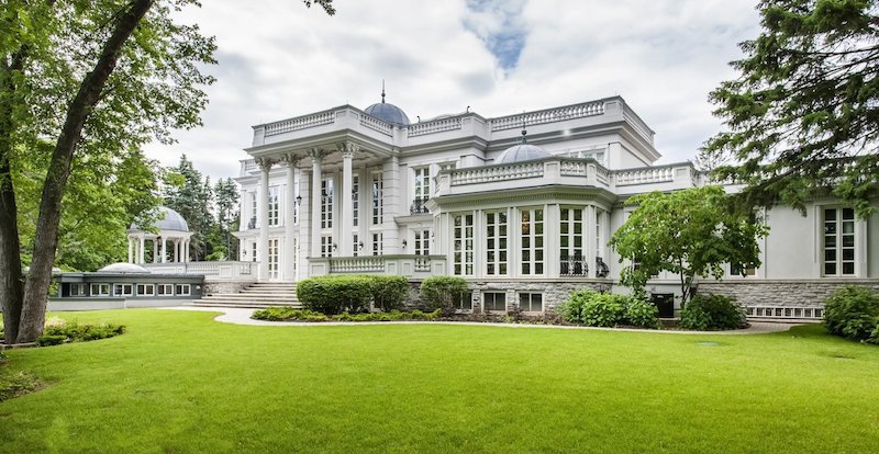 Classy And Luxurious Gated Mississauga Palace In Ontario classy and luxurious gated mississauga palace in ontario 6a1c890