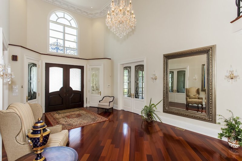 Classy And Luxurious Gated Mississauga Palace In Ontario classy and luxurious gated mississauga palace in ontario 9da38e9