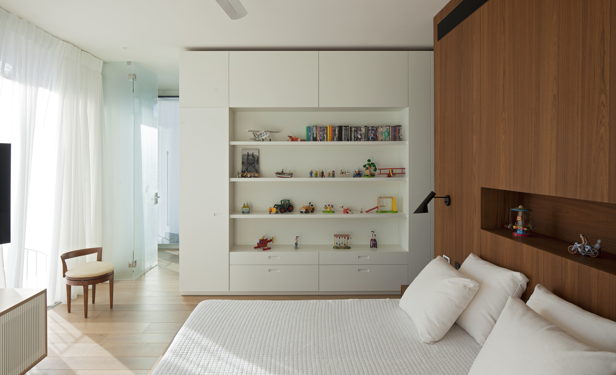 Comfortable House In Tel Aviv By Weinstein Vaadia Architects comfortable house in tel aviv by weinstein vaadia architects 280e320