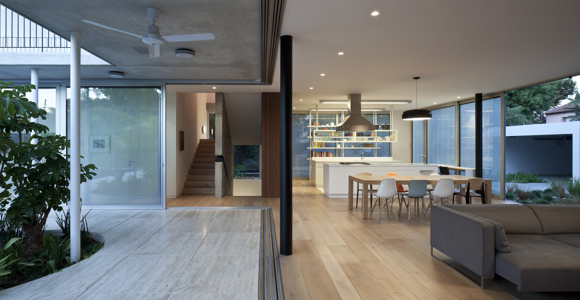 Comfortable House In Tel Aviv By Weinstein Vaadia Architects comfortable house in tel aviv by weinstein vaadia architects 3a9cc41