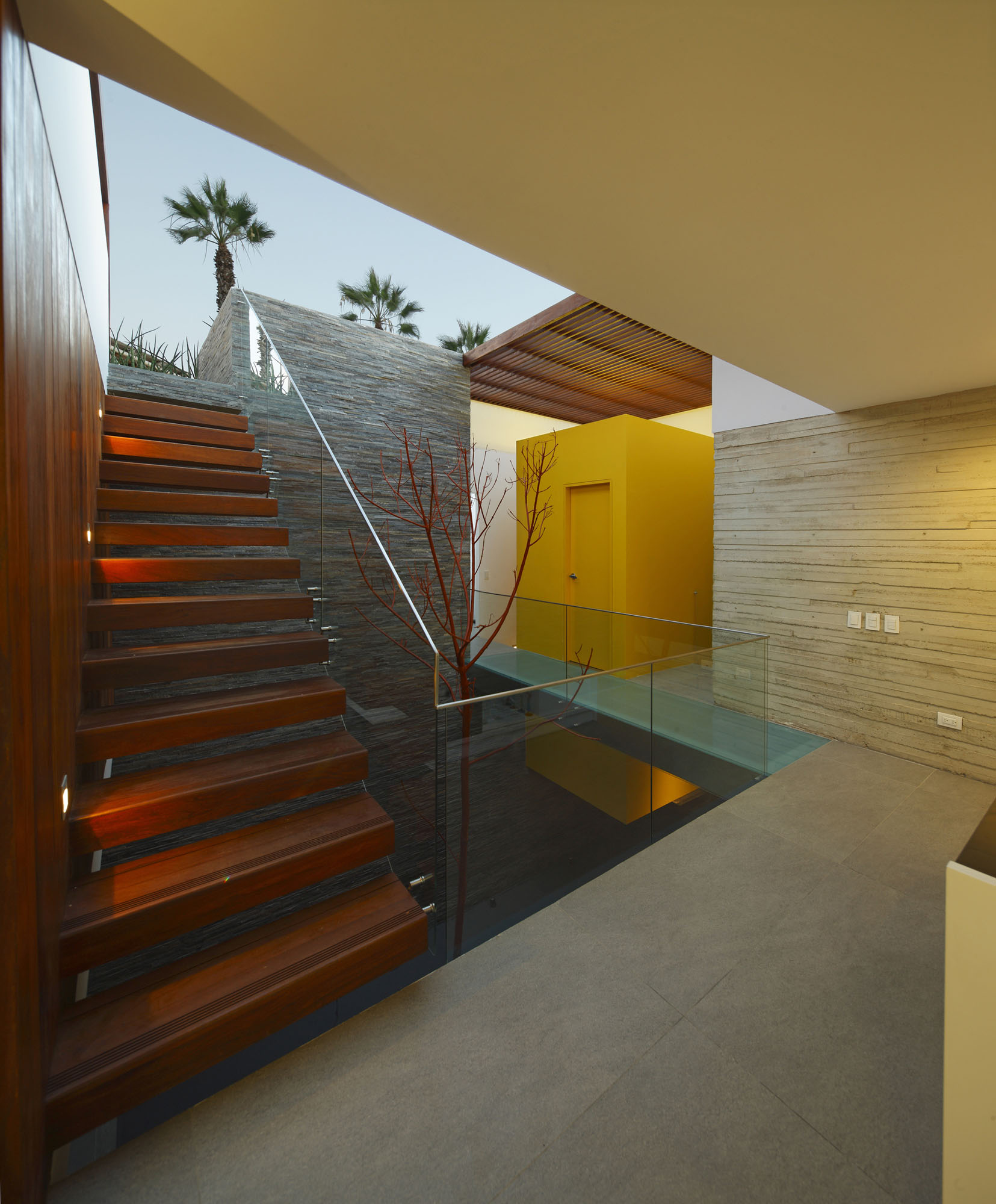 Contemporary Casa P12 In Cañete, Peru contemporary casa p12 in caete peru 5bcf860