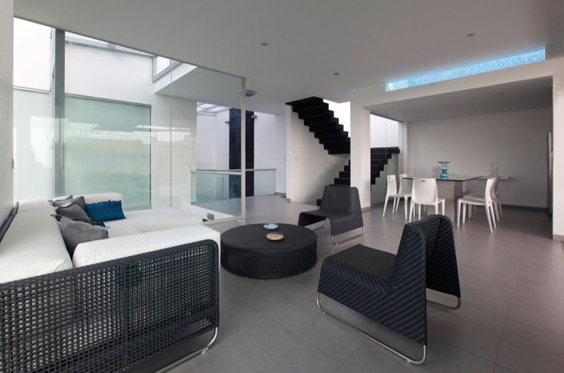 Contemporary Casa V2 in Playa Las Gaviotas, Peru contemporary casa v2 in playa las gaviotas peru 65f8400