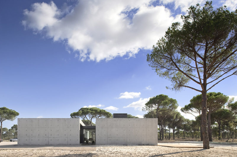 Contemporary Comporta House In Grândola, Portugal contemporary comporta house in grandola portugal 69d8698