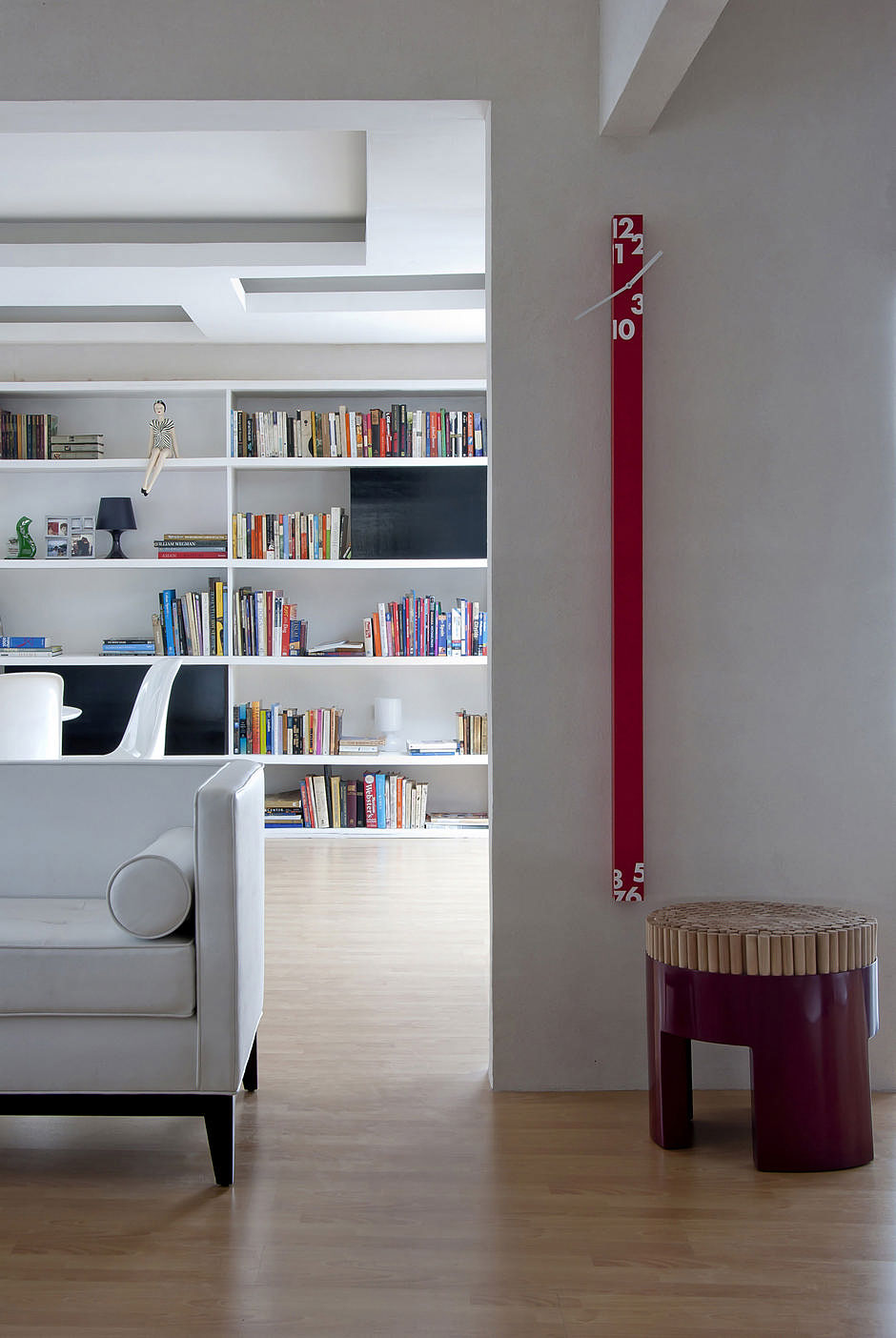 Contemporary Courtyard House by Buensalido Architects contemporary courtyard house by buensalido architects d9343e4