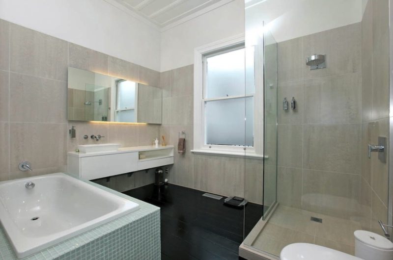 Contemporary Hollywood Glamour in New Zealand Auction contemporary hollywood glamour in new zealand auction 6f014e1