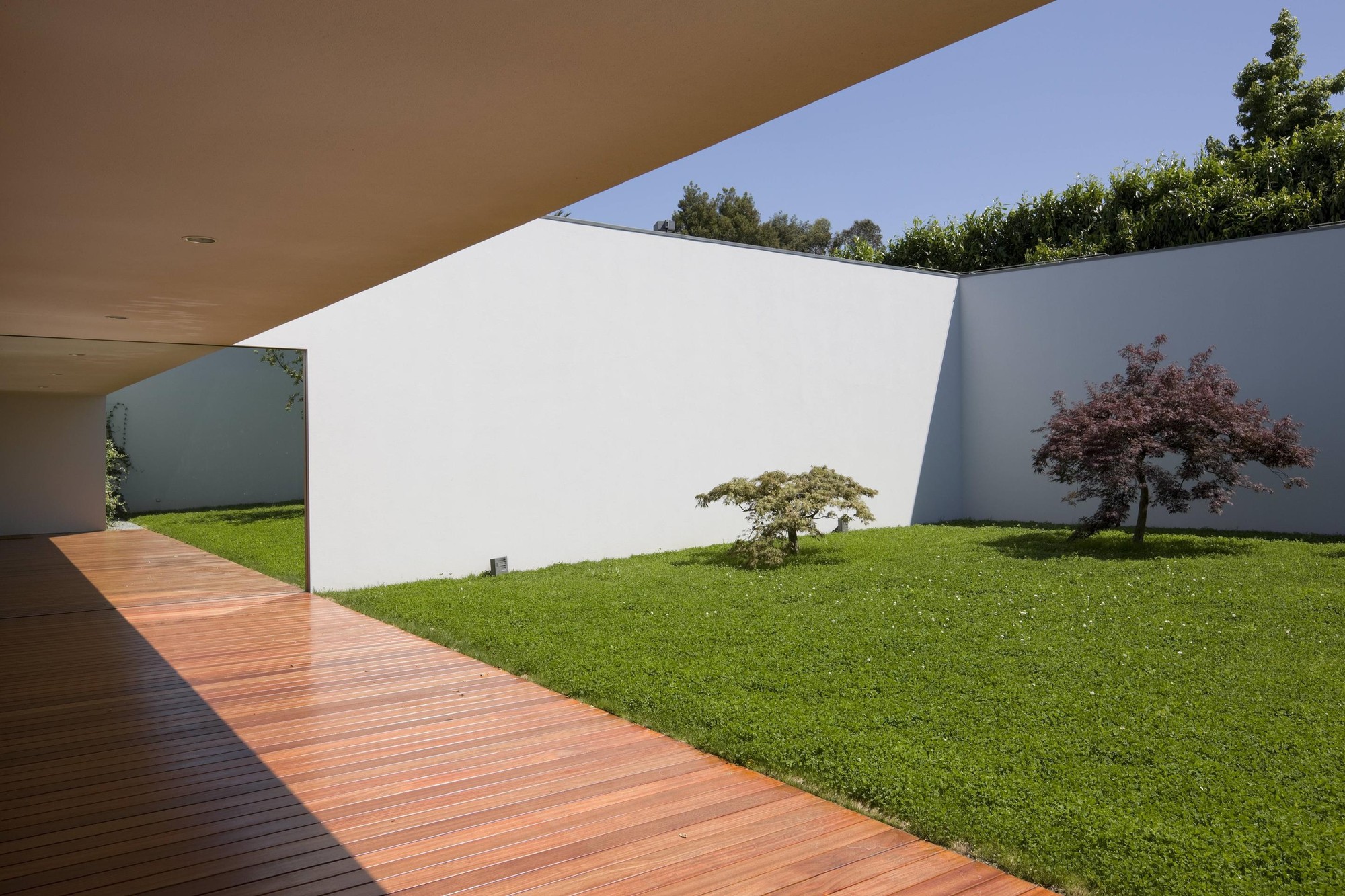Contemporary Home In Maia, Portugal contemporary home in maia portugal 47541b7