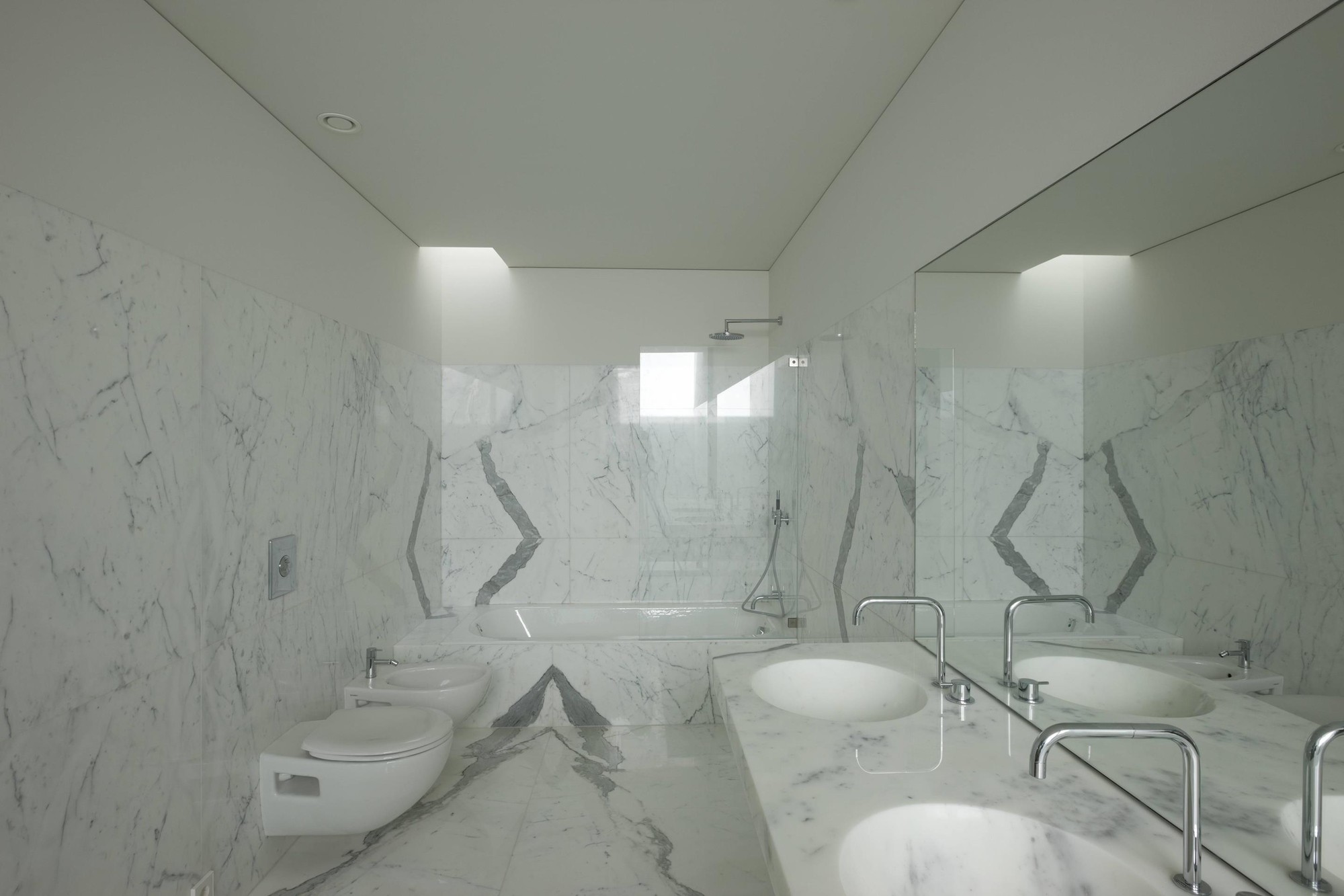 Contemporary Home In Maia, Portugal contemporary home in maia portugal 7273fa7