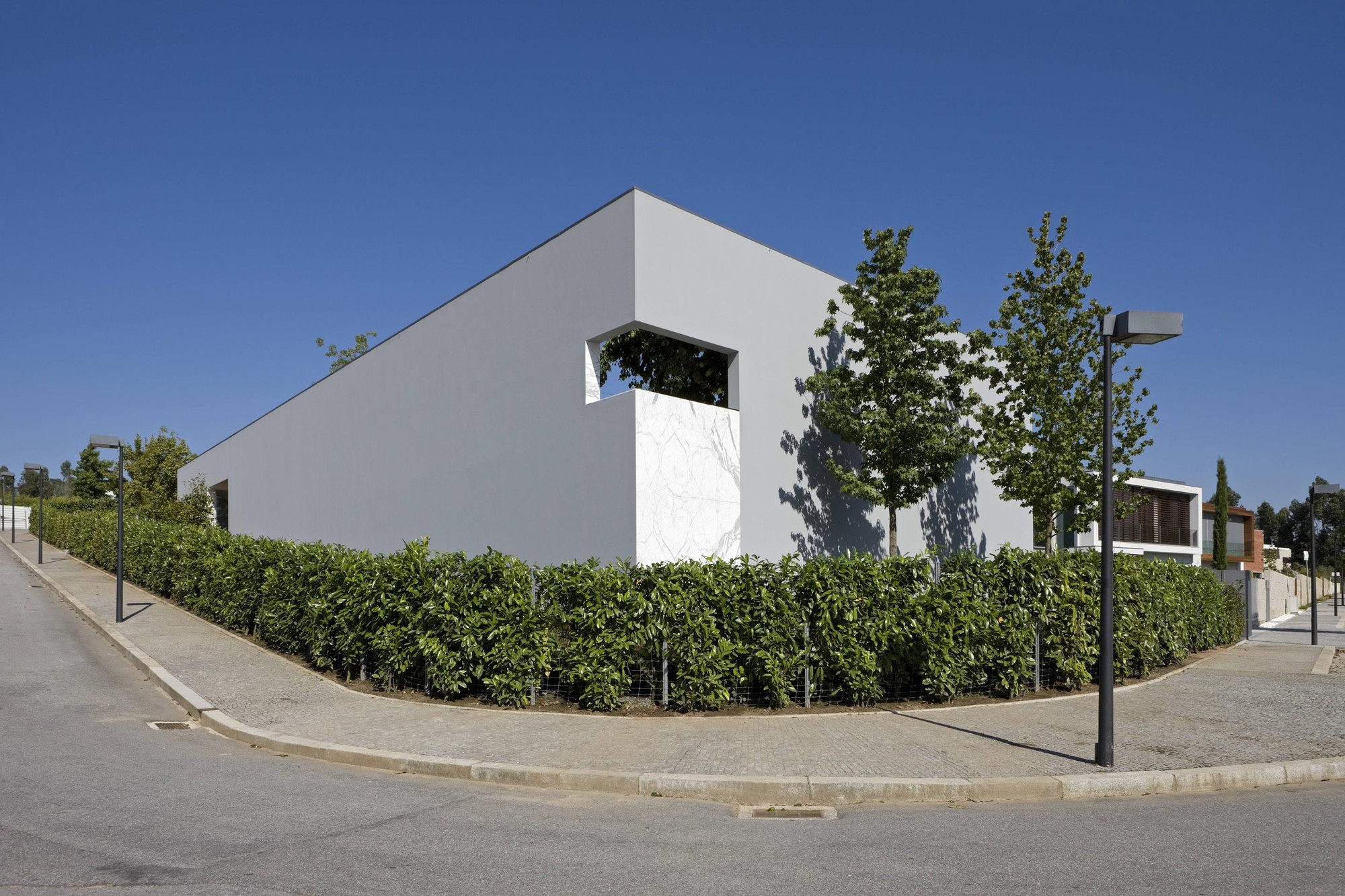 Contemporary Home In Maia, Portugal contemporary home in maia portugal bf98b51