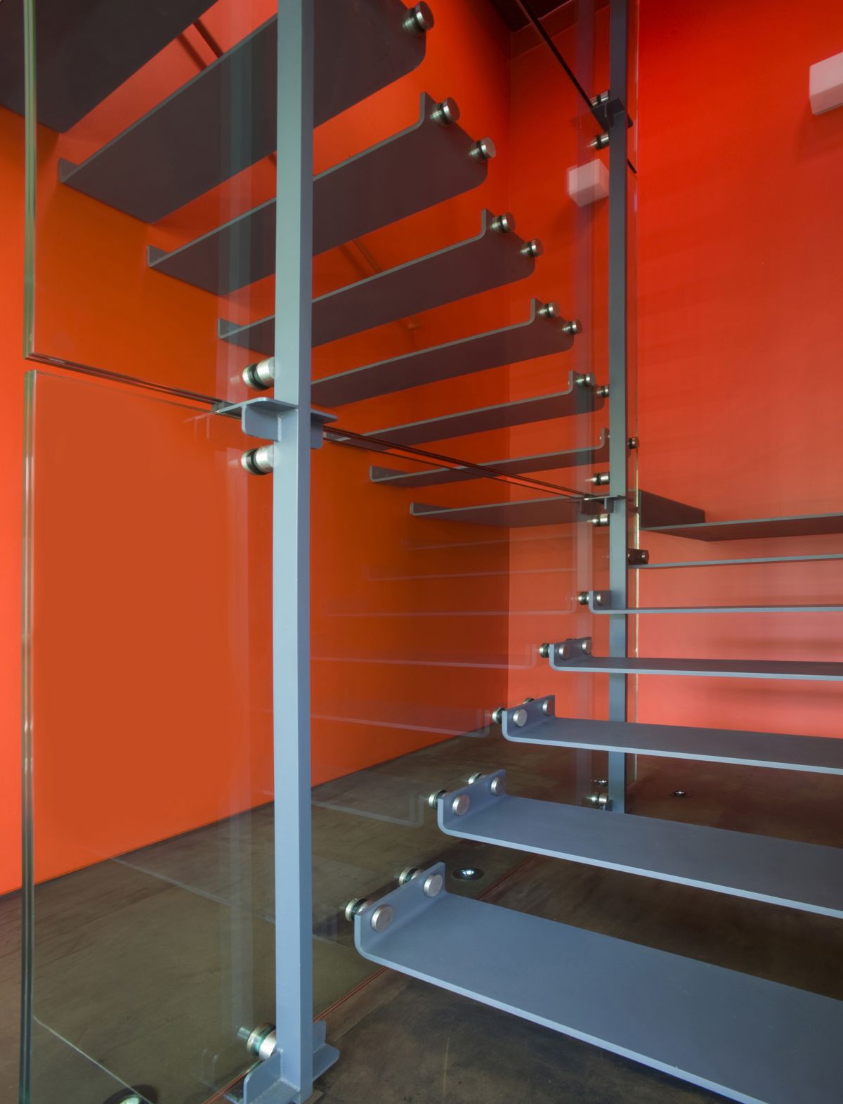 Contemporary Hover House In Los Angeles, California contemporary hover house in los angeles california 90e19d5