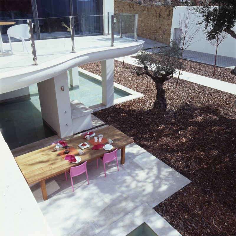 Contemporary La Zagaleta House by Peter Thomas de Cruz contemporary la zagaleta house by peter thomas de cruz 441d347