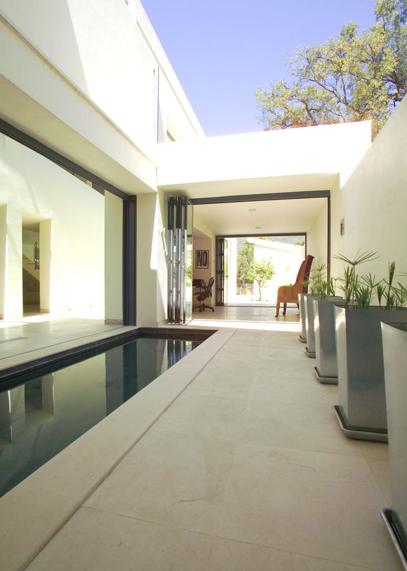 Contemporary La Zagaleta House by Peter Thomas de Cruz contemporary la zagaleta house by peter thomas de cruz b0f9cc1