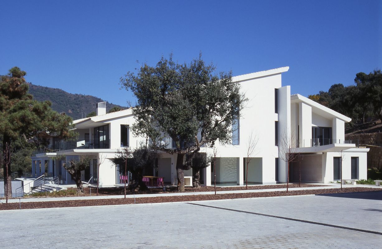 Contemporary La Zagaleta House by Peter Thomas de Cruz contemporary la zagaleta house by peter thomas de cruz f024e3e