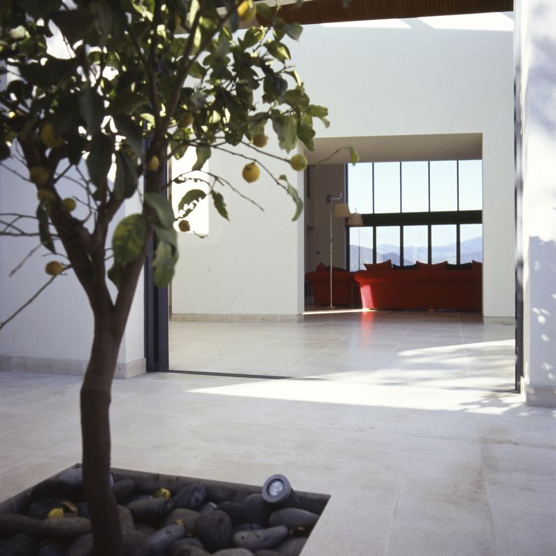 Contemporary La Zagaleta House by Peter Thomas de Cruz contemporary la zagaleta house by peter thomas de cruz f3263a1
