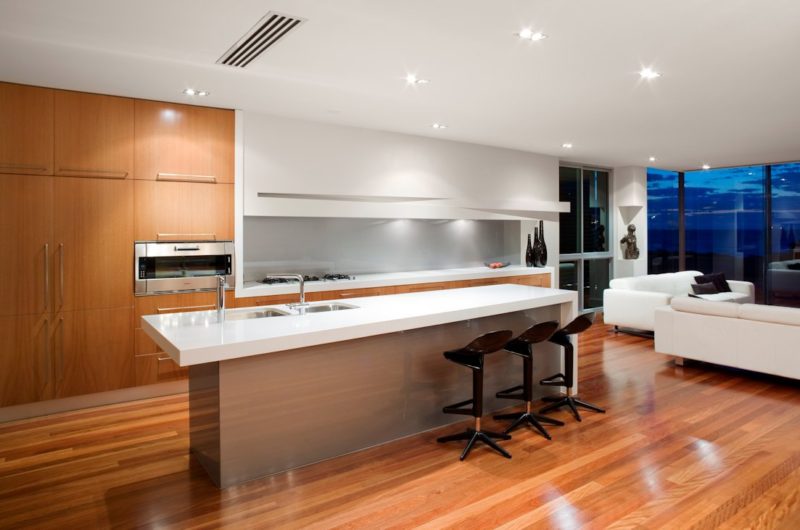 Contemporary Luxury At The Esplanade House in Melbourne contemporary luxury at the esplanade house in melbourne 58e43a1