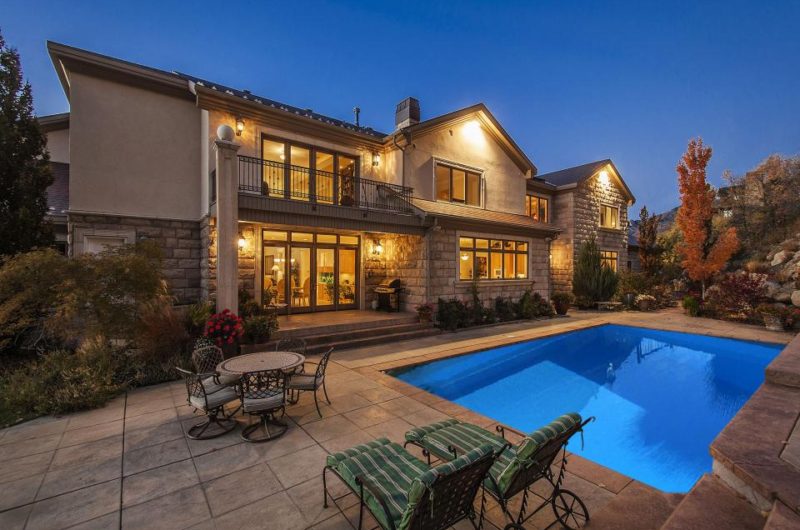 Eccentric Sandy Family Estate eccentric sandy family estate d44eaa6