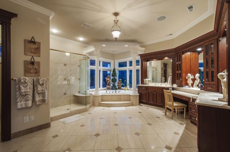 Eccentric Sandy Family Estate eccentric sandy family estate de338cc