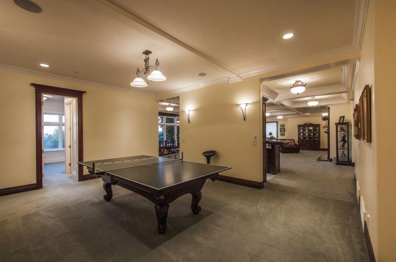 Eccentric Sandy Family Estate eccentric sandy family estate fe0c1be