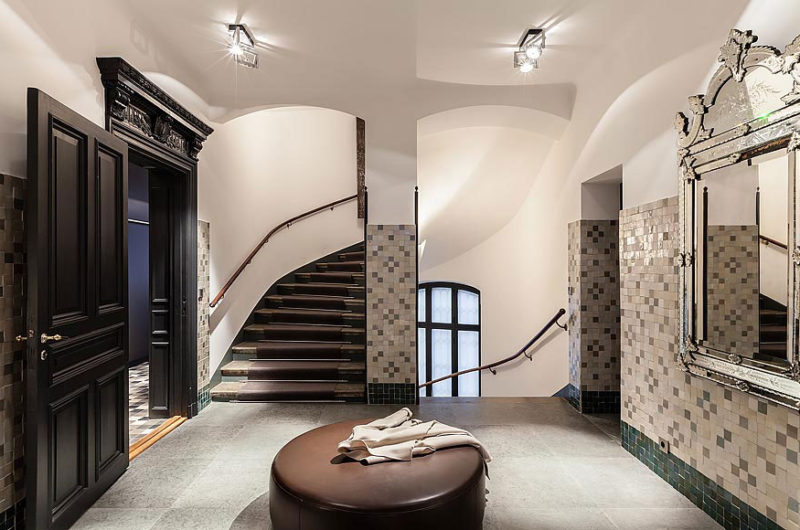 Elegant Apartment in Norrmalm elegant apartment in norrmalm e3f1165