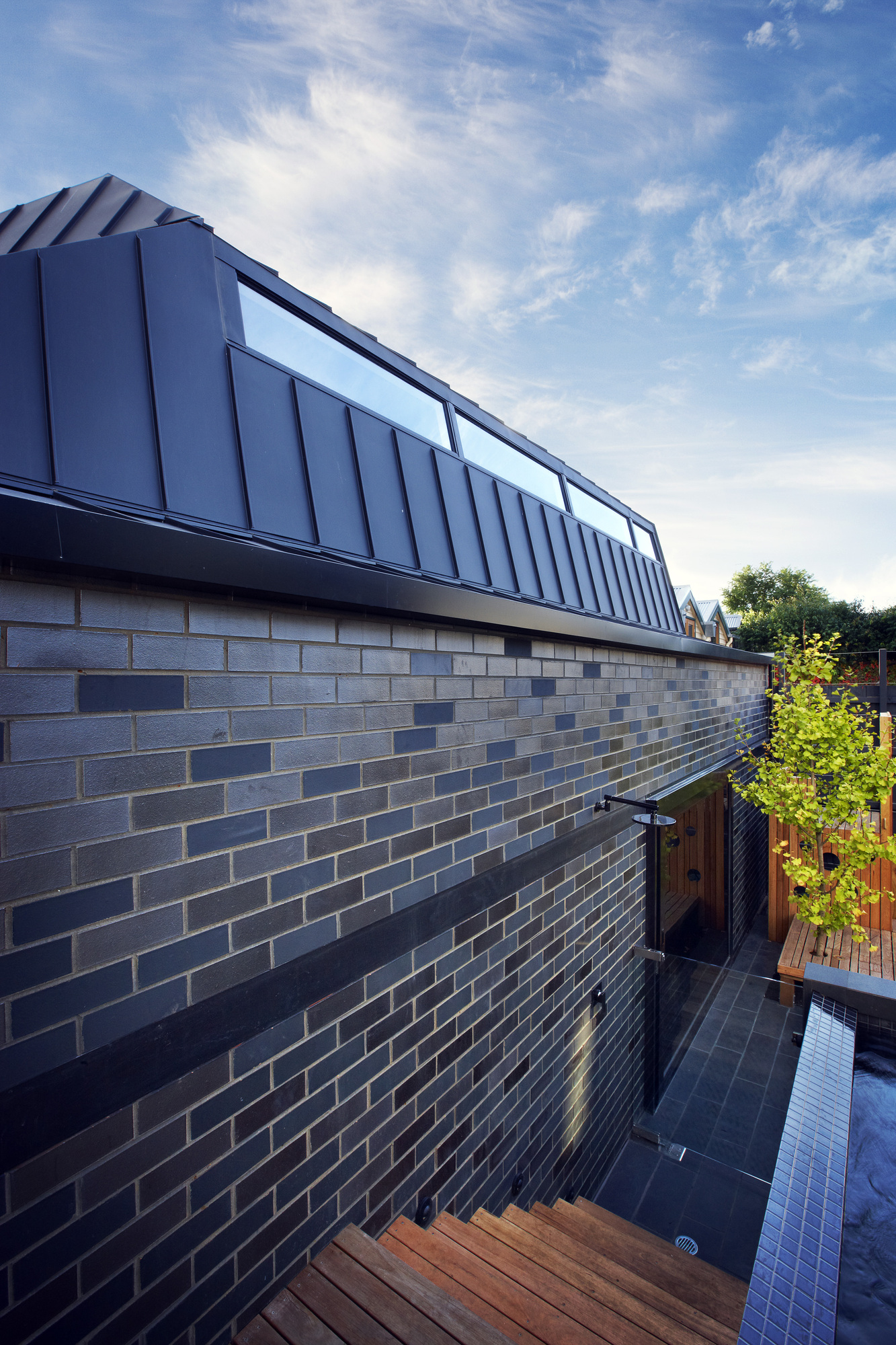 Enchanting Enclave House by BKK Architects enchanting enclave house by bkk architects ea18958