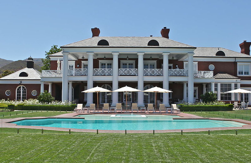 Exquisite Newbern Court in California exquisite newbern court in california e317605