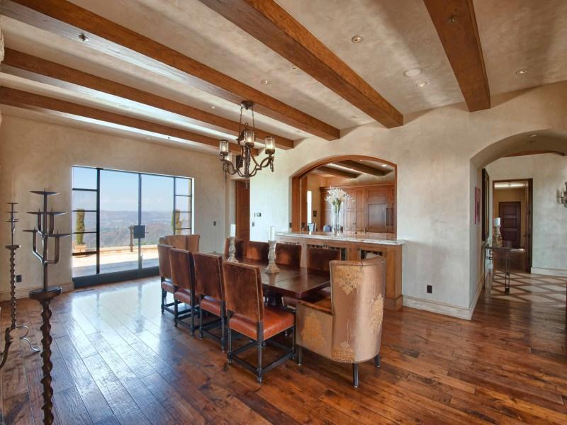 Fabulous Malibu Rocky Oaks Estate in California fabulous malibu rocky oaks estate in california 4ac21ca