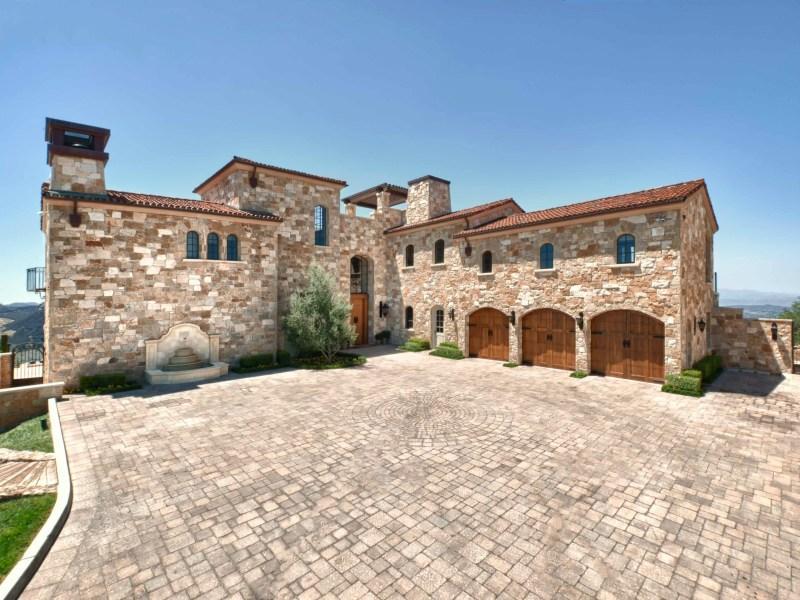 Fabulous Malibu Rocky Oaks Estate in California fabulous malibu rocky oaks estate in california 539a9ed