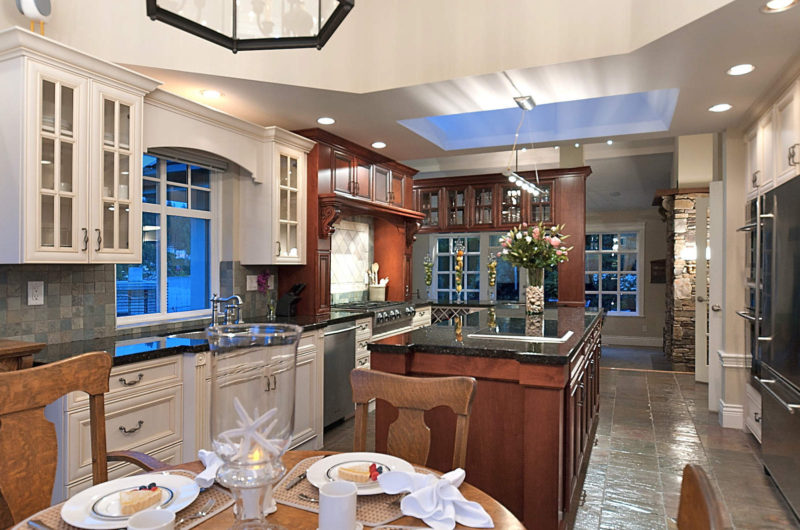 Family Residence with Semi-Waterfront in West Vancouver family residence with semi waterfront in west vancouver 5fa1e4d