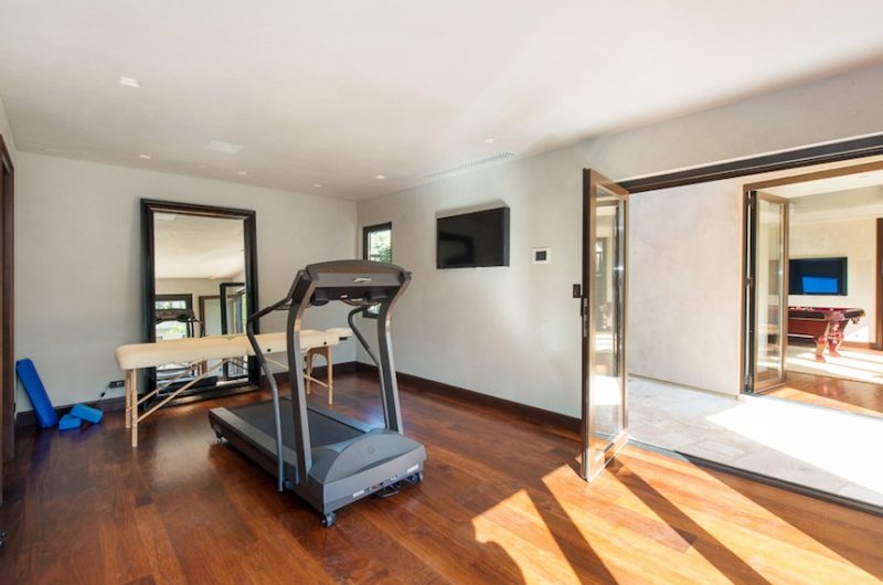 Fancy Prime Estate Atop Billionaire's Beach in Malibu fancy prime estate atop billionaires beach in malibu a5991a3