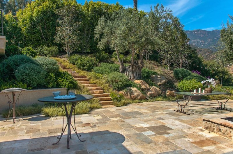 Fancy Prime Estate Atop Billionaire's Beach in Malibu fancy prime estate atop billionaires beach in malibu b3c7d1b