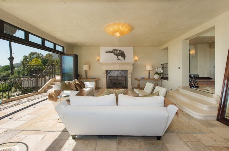 Fancy Prime Estate Atop Billionaire's Beach in Malibu fancy prime estate atop billionaires beach in malibu c25eece