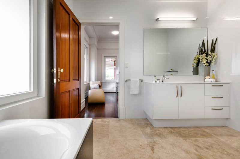 Fascinating Queens Residence by Cambuild fascinating queens residence by cambuild 43d89a7