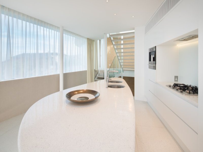 Feng-Shui-Shaped Butterfly House by Lippmann Partnership feng shui shaped butterfly house by lippmann partnership f416473