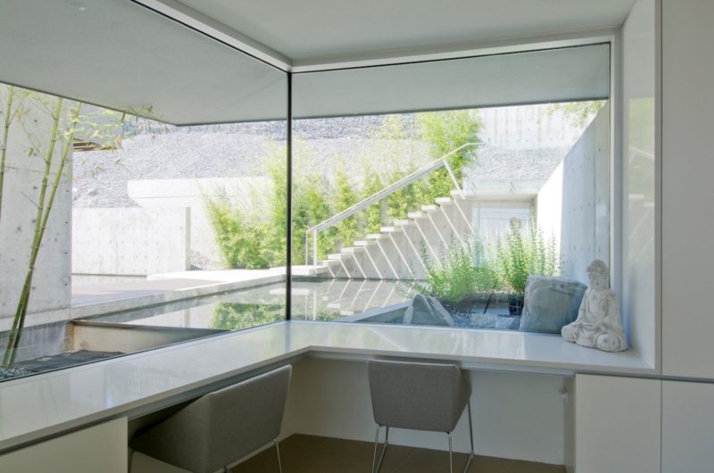 Flowing Esquimalt House by Mcleod Bovell Modern Houses flowing esquimalt house by mcleod bovell modern houses 17aabd6