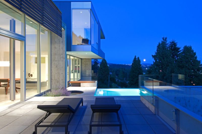 Flowing Esquimalt House by Mcleod Bovell Modern Houses flowing esquimalt house by mcleod bovell modern houses 5192ef0