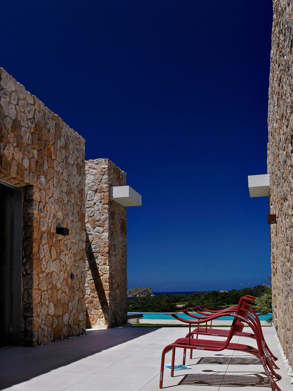 Gated Calaconta by Maged Bermawi gated calaconta by maged bermawi a784293