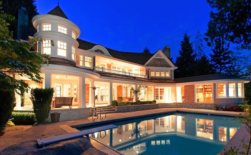 Gated Estate in West Vancouver gated estate in west vancouver e034a05