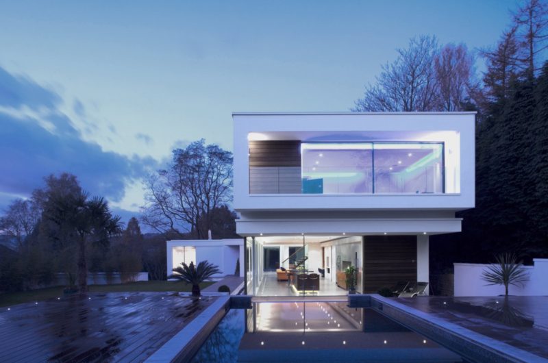 Glazed White Lodge by Dyer Grimes Architects glazed white lodge by dyer grimes architects 65c1127