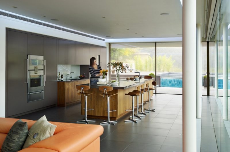 Glazed White Lodge by Dyer Grimes Architects glazed white lodge by dyer grimes architects d5f138e