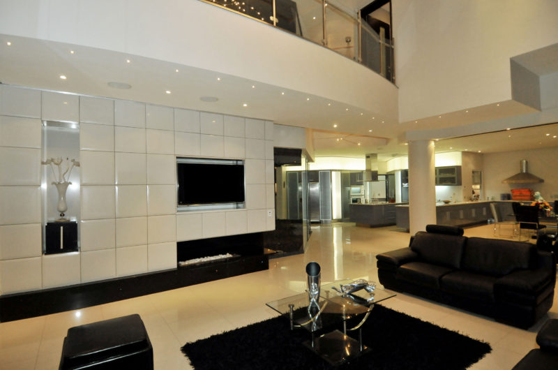 Glossy Cal Kempton Park by Nico van der Meulen glossy cal kempton park by nico van der meulen 2c4027d