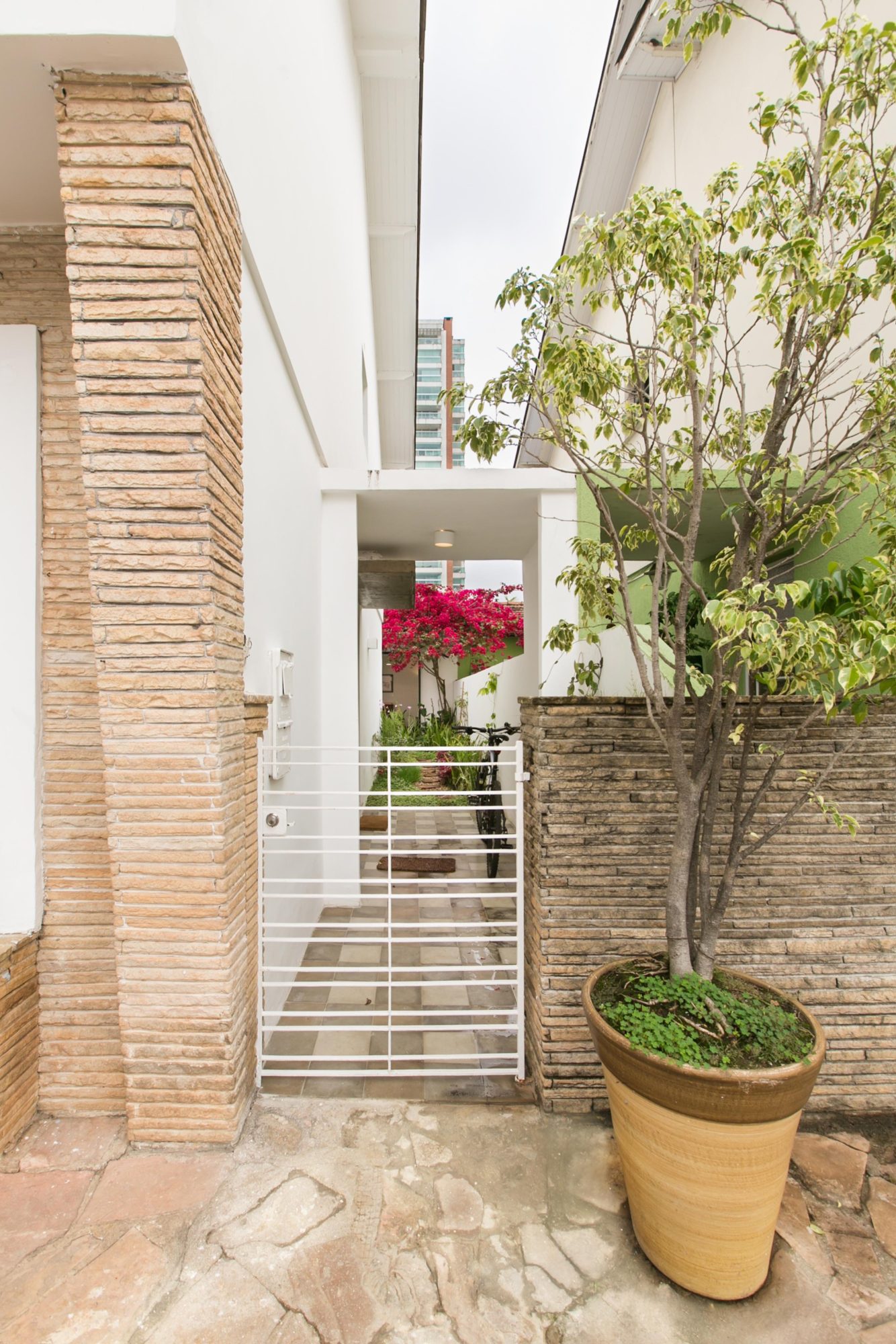 Gorgeous Vila Campo Belo House In São Paulo, Brazil gorgeous vila campo belo house in so paulo brazil d1f163f