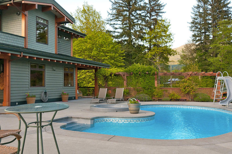 Grand Garibaldi Heights Estate in Canada grand garibaldi heights estate in canada bbda9fe