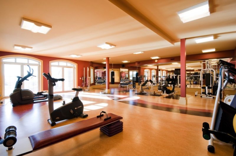 Grandiose Lake of Two Mountains Estate In Quebec, Canada grandiose lake of two mountains estate in quebec canada 38c20ab