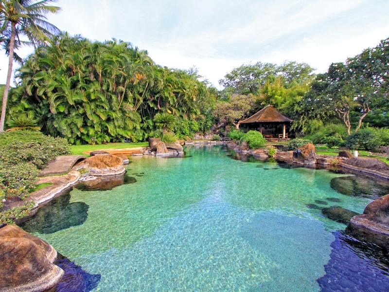 Hawaiian Residence Featuring 3.5 Acres of Paradise hawaiian residence featuring 35 acres of paradise 00c0909