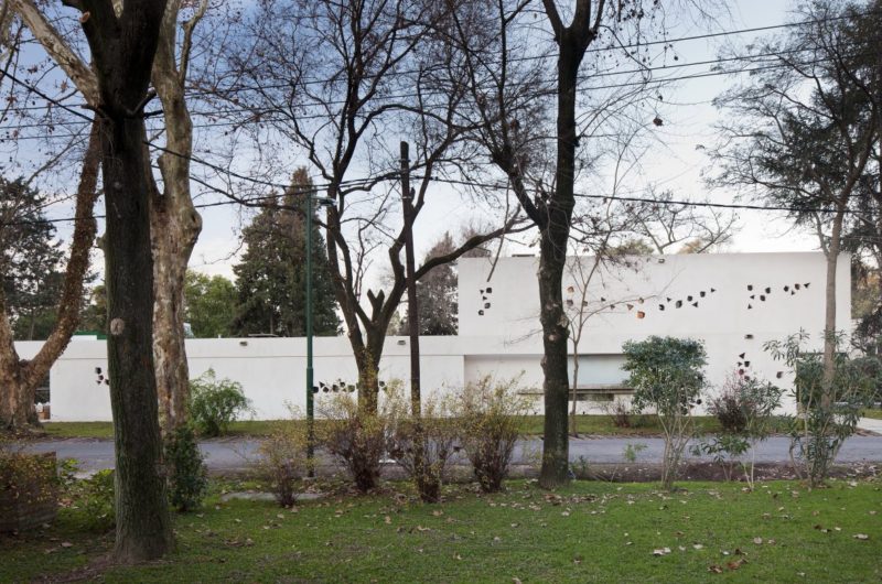 Impeccable BLLTT House by Enrique Barberis impeccable blltt house by enrique barberis c1bfc04